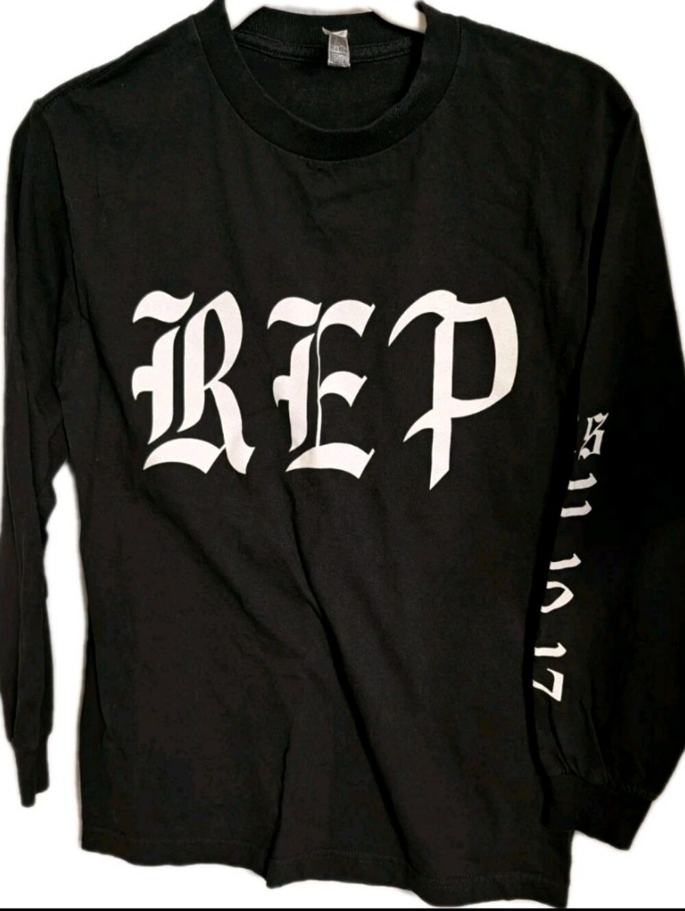 RARE Taylor Swift Gothic REP Black Long Sleeve T-Shirt 2018 Tour Merch SMALL